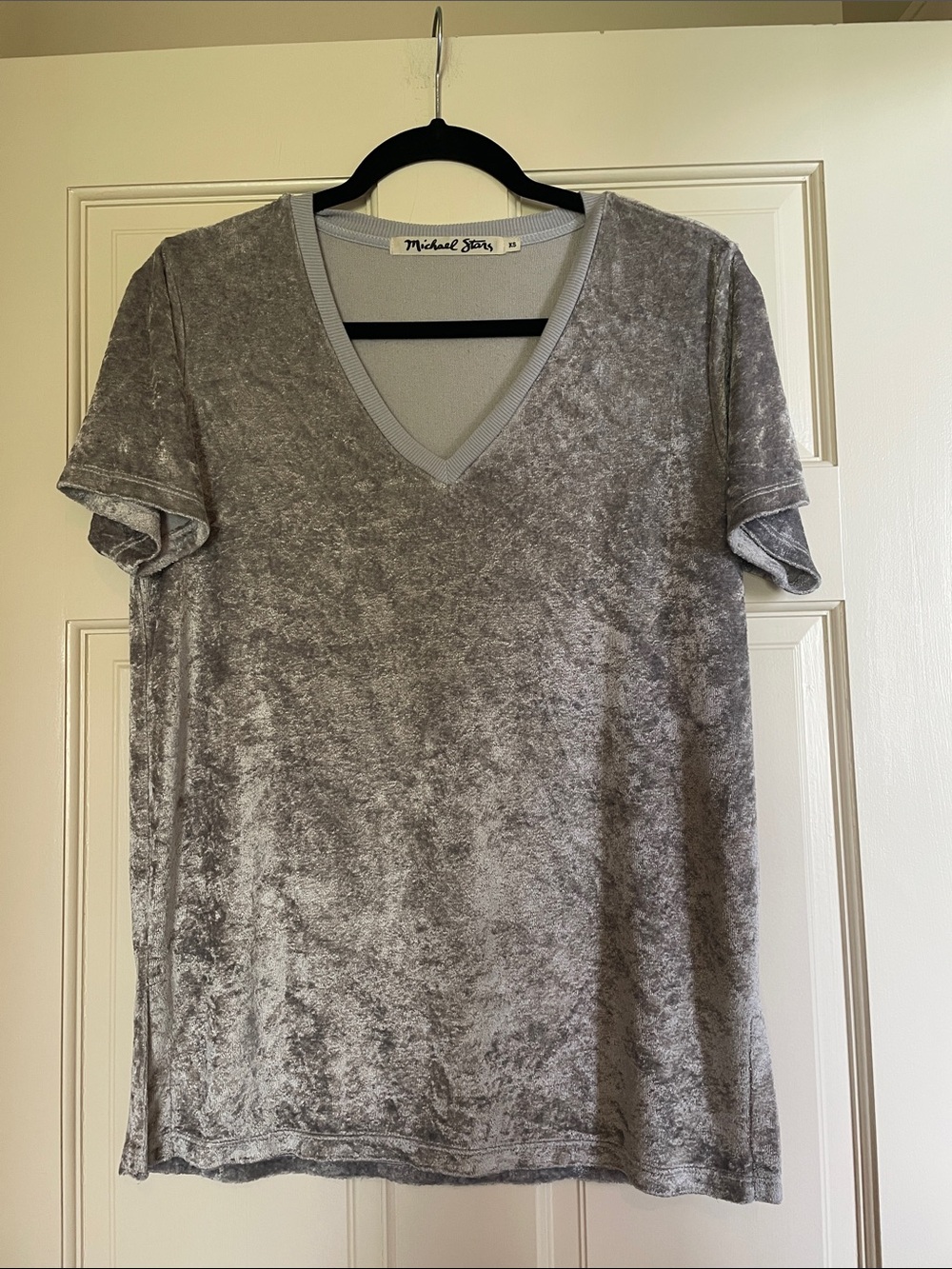 Michael Stars Crushed Velvet V-Neck Tee in Silver Gray
